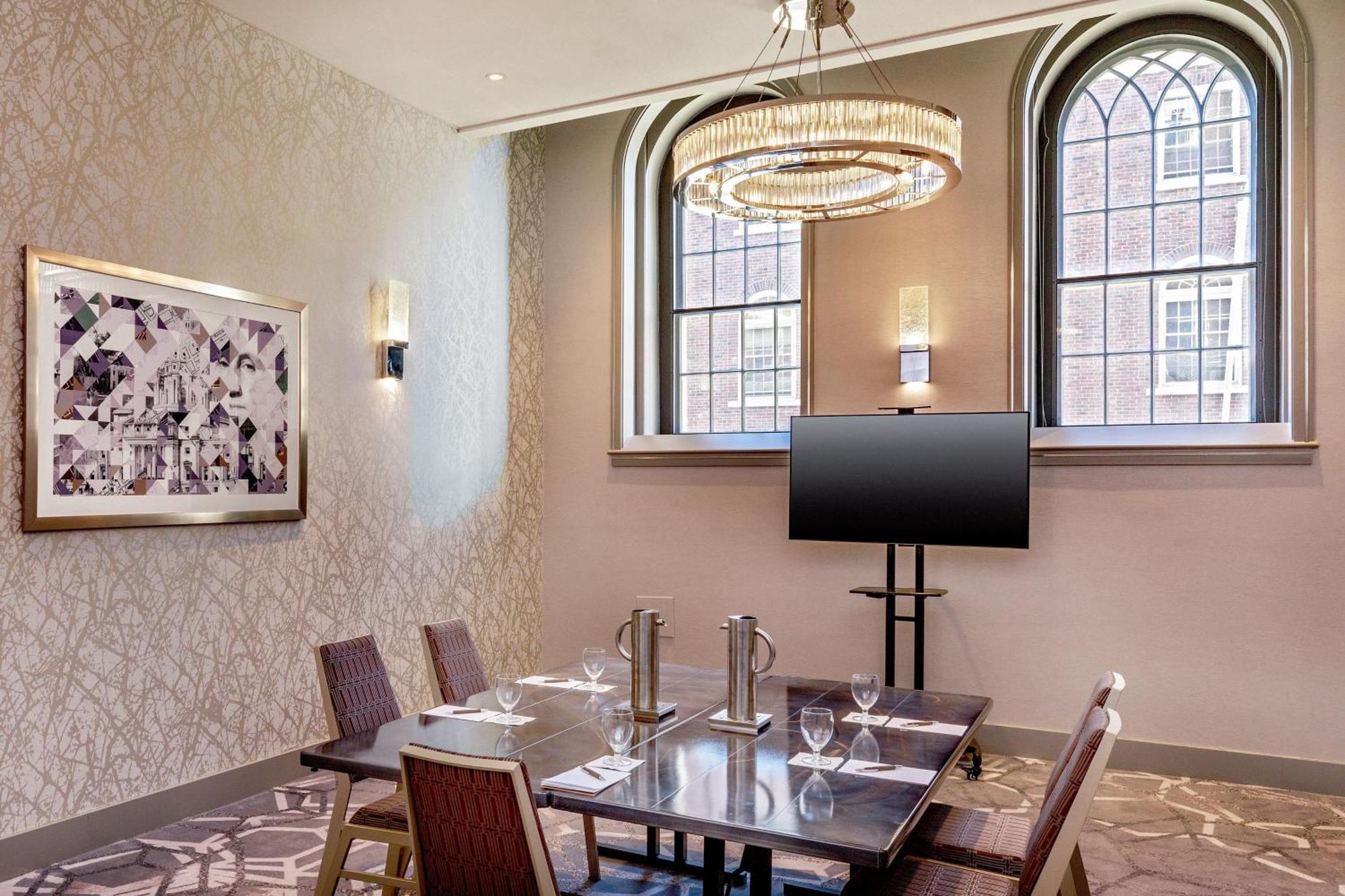 Sheraton Commander Hotel Cambridge Esterno foto
